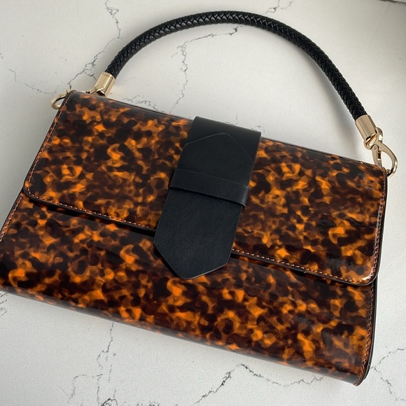 JUSTFAB Redesigned Clutch - Picture 3 of 9